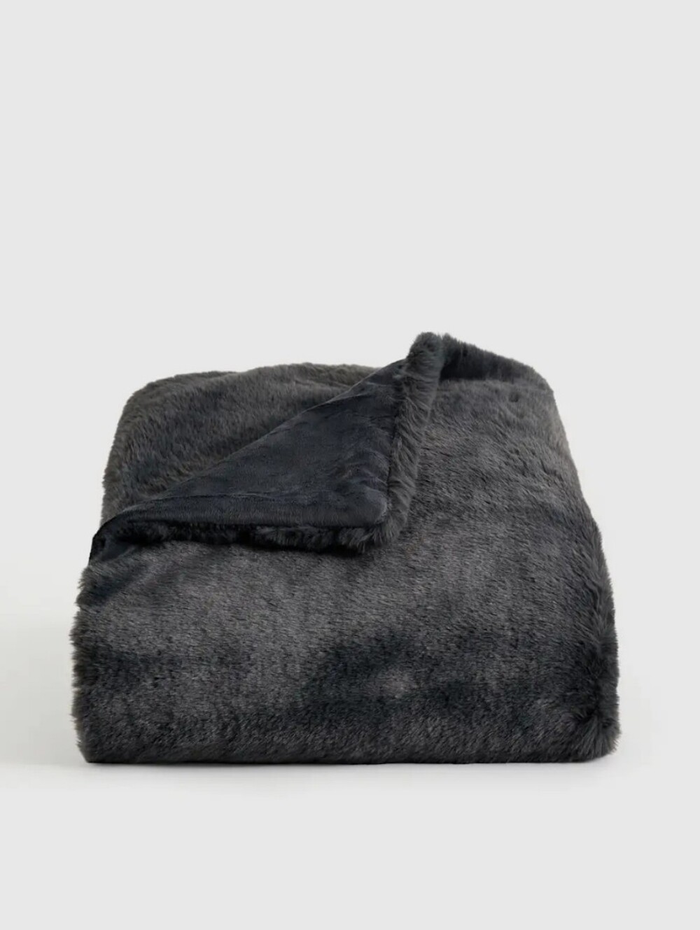 Quince Luxury Faux Fur Throw - Slate